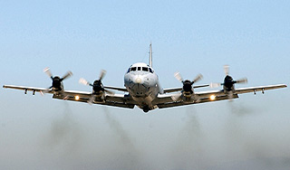 Самолеты США шпионят за кораблями Китая Самолеты США шпионят за кораблями Китая