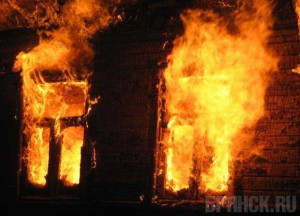 Из-за неосторожного обращения с огнем сгорела дача