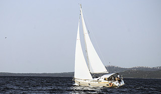 На Канарах нашли яхту с полутонной кокаина На Канарах нашли яхту с полутонной кокаина