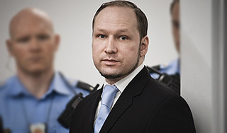 Брейвика перевели в другую тюрьму Брейвика перевели в другую тюрьму