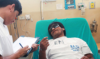 Бастующие врачи бросили больных в Перу Бастующие врачи бросили больных в Перу