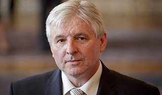 Правительство Чехии уйдет в отставку Правительство Чехии уйдет в отставку