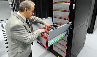 Спецслужбы США заменят людей машинами Спецслужбы США заменят людей машинами