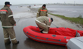 На Урале дамба придавила двух человек На Урале дамба придавила двух человек