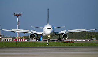 Самолеты ослепили лазером в Шереметьево Самолеты ослепили лазером в Шереметьево
