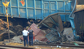 В США сошел с рельсов поезд с пивом В США сошел с рельсов поезд с пивом