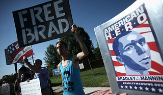 Информатор WikiLeaks может получить Нобеля Информатор WikiLeaks может получить Нобеля