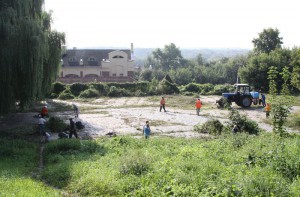 В Брянске прошел субботник Фото: Брянская городская администрация