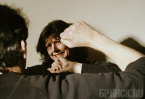 Жительницу Брянской области изнасиловали и пытались сжечь