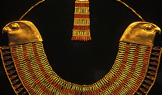 В Древнем Египте бусы делали из астероида В Древнем Египте бусы делали из астероида