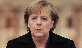 Меркель осудили за посещение концлагеря Меркель осудили за посещение концлагеря