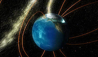 На Землю идет мощная магнитная буря На Землю идет мощная магнитная буря