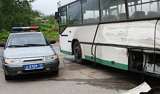 В Москве обстреляли рейсовый автобус В Москве обстреляли рейсовый автобус