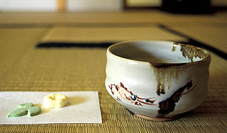 Японка убила мужа кофейной чашкой Японка убила мужа кофейной чашкой