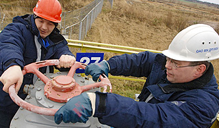 Россия снизит поставки нефти в Белоруссию Россия снизит поставки нефти в Белоруссию