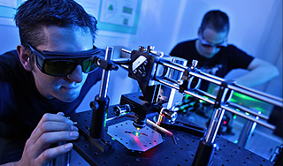 Физики раскрутили сферу до рекорда Физики раскрутили сферу до рекорда