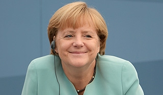 Меркель делает новый Гонконг во Франкфурте Меркель делает новый Гонконг во Франкфурте