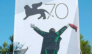 Бертолуччи оставил "Золотого льва" в Италии Бертолуччи оставил "Золотого льва" в Италии