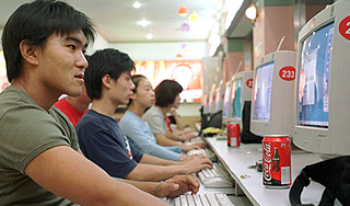 Китай ужесточает контроль в Интернете Китай ужесточает контроль в Интернете