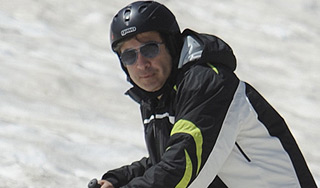 Саакашвили забрался на гору Казбек Саакашвили забрался на гору Казбек