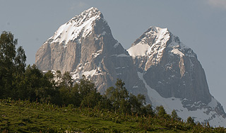 Российские туристы пропали в горах Грузии Российские туристы пропали в горах Грузии