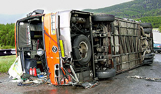 В Турции перевернулся автобус с россиянами В Турции перевернулся автобус с россиянами