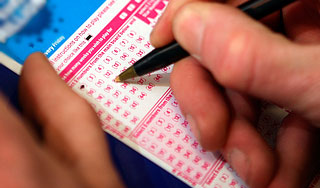 Испанец потерял лотерейный билет на $6 млн Испанец потерял лотерейный билет на $6 млн