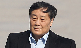 Китаец отрубил пальцы миллиардеру Китаец отрубил пальцы миллиардеру