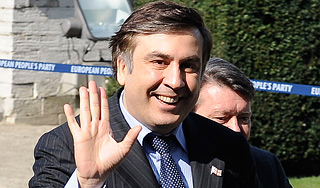 Голос Саакашвили разыграл министров Голос Саакашвили разыграл министров