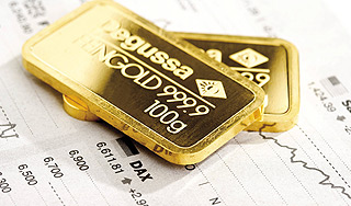 Золото обновило четырехлетний рекорд Золото обновило четырехлетний рекорд