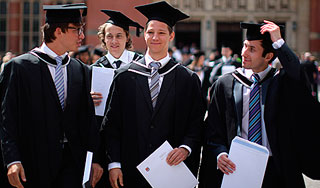 В России будут признавать дипломы 23 стран В России будут признавать дипломы 23 стран