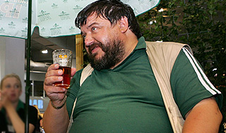 Американец варил пиво в животе Американец варил пиво в животе