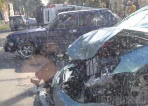 На улице Фокина перевернулся пассажирский микроавтобус