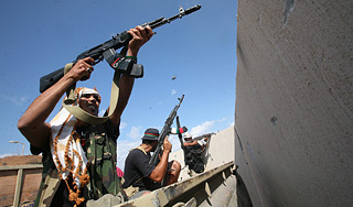 Боевики напали на посольство России в Ливии Боевики напали на посольство России в Ливии