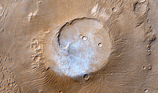 На Марсе нашли древний супервулкан На Марсе нашли древний супервулкан