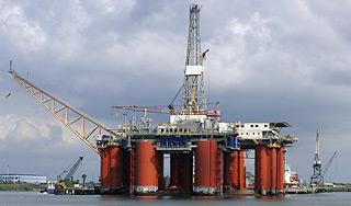 В Мексиканском заливе эвакуируют людей В Мексиканском заливе эвакуируют людей