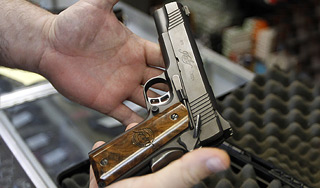 В Таджикистане запретили травматику В Таджикистане запретили травматику