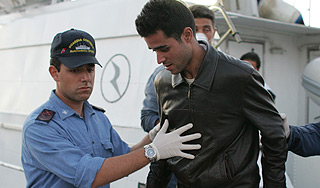 Италия просит защитить ее от мигрантов Италия просит защитить ее от мигрантов