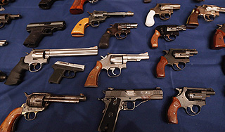 В Канаде оружие обменяют на камеры В Канаде оружие обменяют на камеры