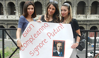 Люди со всего мира устроили Путину флешмоб Люди со всего мира устроили Путину флешмоб