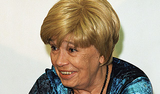 Умерла известный автор женских романов Умерла известный автор женских романов