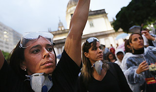 Бразильские учителя начали грабить банки Бразильские учителя начали грабить банки