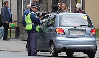 Водитель застрелился на глазах у полиции Водитель застрелился на глазах у полиции