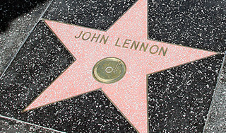 Звезду Леннона осквернили в Голливуде Звезду Леннона осквернили в Голливуде