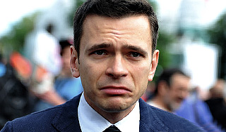 Яшин опозорился в Европарламенте Яшин опозорился в Европарламенте