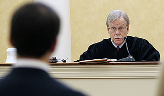 Суд в США отказался признать живым мужчину Суд в США отказался признать живым мужчину