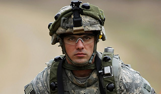 В США солдат оденут в костюм супергероя В США солдат оденут в костюм супергероя