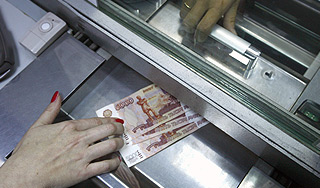 Мигрантам хотят запретить денежные переводы Мигрантам хотят запретить денежные переводы