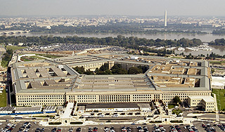 Священник подал в суд на Пентагон Священник подал в суд на Пентагон