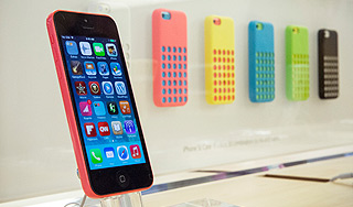 Apple сокращает производство нового iPhone Apple сокращает производство нового iPhone